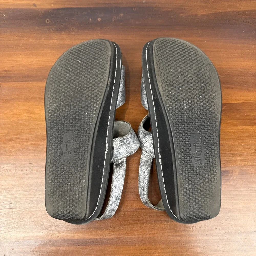 Women's Alegria Verona Pewter Crackled Leather Sandals Size 6 - Picture 11 of 11